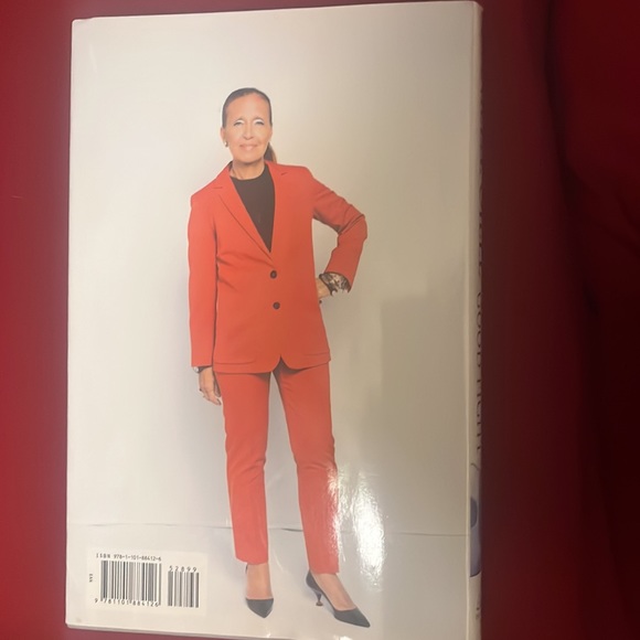 Nwt novel Danielle Steel *The Good Fight * - Picture 5 of 5